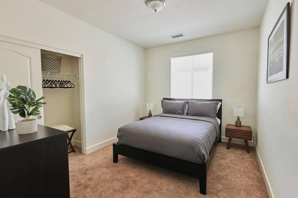 New Upscale House, Tahoe 30-Min W/ Cal King Рино Экстерьер фото
