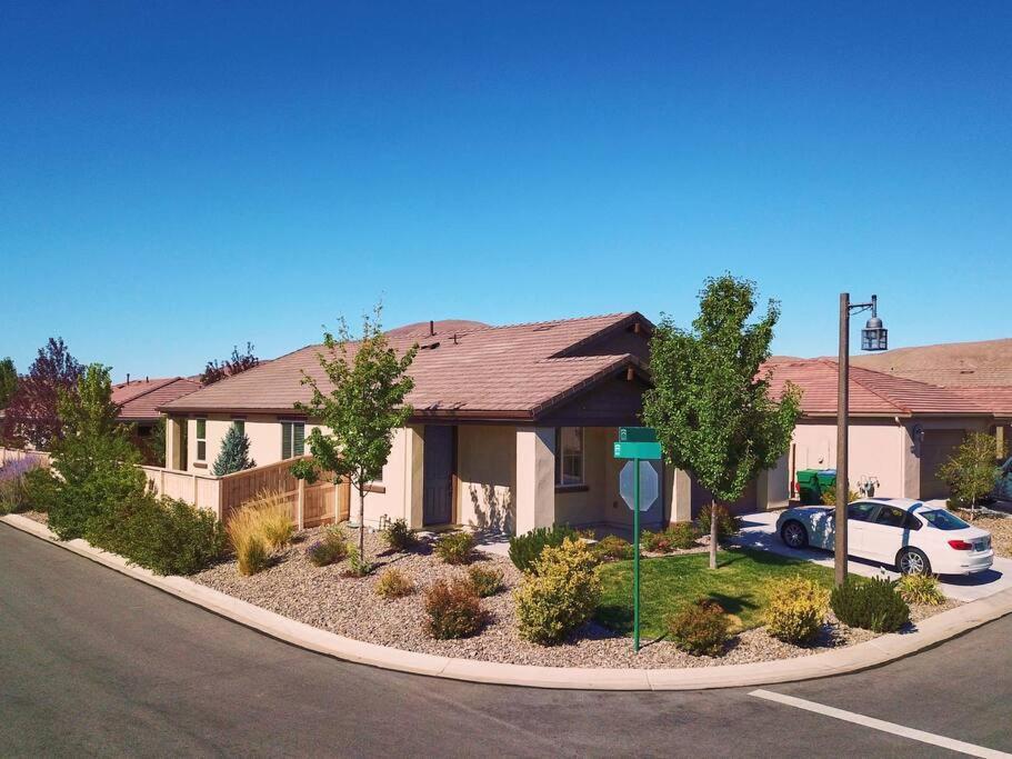 New Upscale House, Tahoe 30-Min W/ Cal King Рино Экстерьер фото